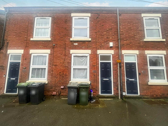 3 Bedroom Flat To Rent In Portland Street, Daybrook, Nottingham, NG5