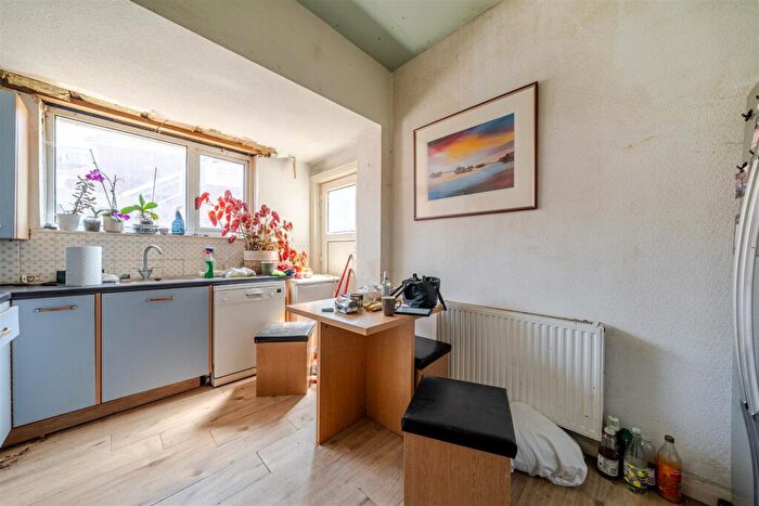 5 Bedroom House For Sale In Cliff Avenue, Swanage, BH19 - Photo 6