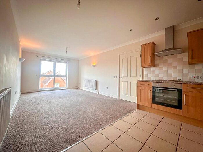 2 Bedroom Apartment To Rent In Harpham Close, Scunthorpe, DN16