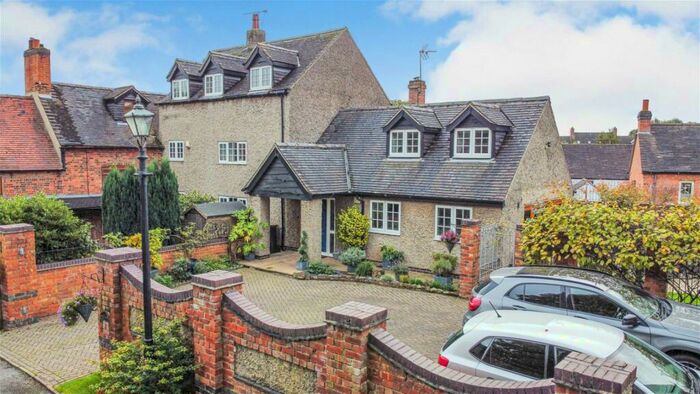 4 Bedroom Country House For Sale In Stud Farm, Cross Street, Breedon-on-the-Hill, Derby, DE73
