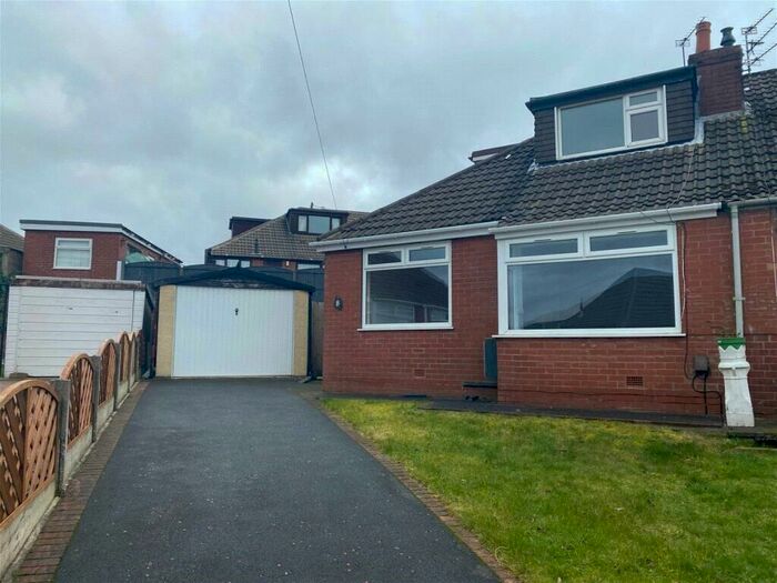 3 Bedroom Bungalow To Rent In Regent Crescent, Royton, Oldham, Greater Manchester, OL2
