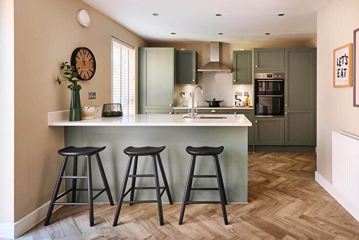 4 Bedroom Detached House For Sale In Innsworth Lane, Gloucester, GL3