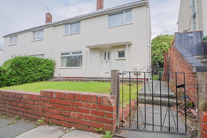 3 Bedroom Semi Detached House To Rent In Redemarsh, Leam Lane, Gateshead, Tyne And Wear, NE10