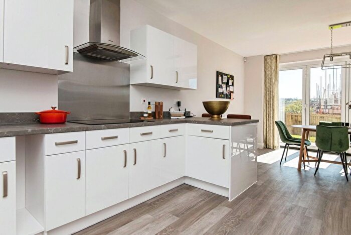 3 Bedroom Terraced House For Sale In Chudleigh Road, Alphington, Exeter, Devon, EX2