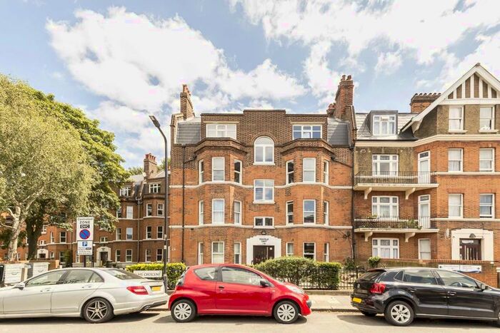 2 Bedroom Flat To Rent In Elms Crescent, London, SW4