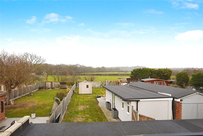 4 Bedroom Semi-Detached House For Sale In Cadogan Avenue, West Horndon, Brentwood, Essex, CM13