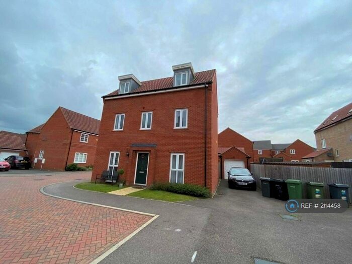 3 Bedroom Detached House To Rent In Woodcock Hill, Costessey, Norwich, NR8