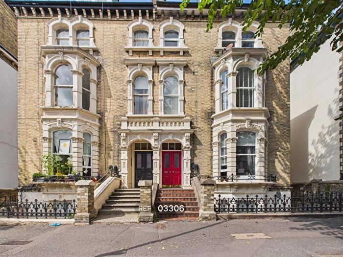 1 Bedroom Flat To Rent In Tisbury Road, Hove, BN3
