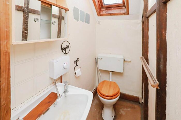 2 Bedroom Cottage For Sale In Lynn Road, Swaffham, PE37