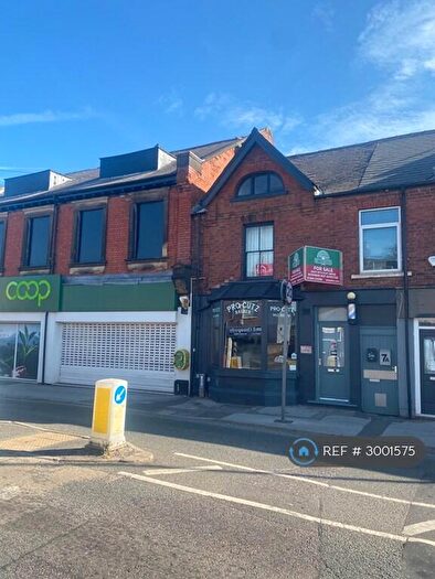 2 Bedroom Flat To Rent In Hasland, Chesterfield, S41