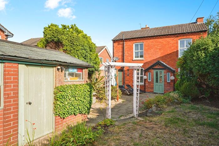3 Bedroom Detached House For Sale In Pinkett Street, Worcester, Worcestershire, WR3