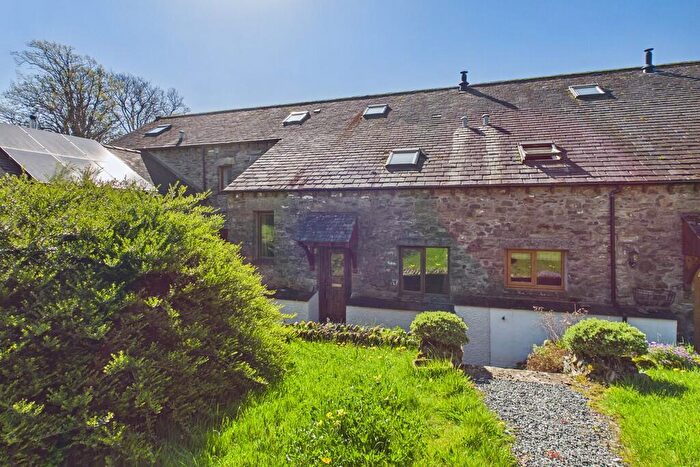 2 Bedroom Barn Conversion For Sale In Deer Park Barn, Crooklands, LA7