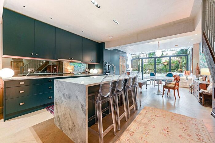 1 Bedroom Flat To Rent In Moore Park Road, Moore Park Estate, London, SW6