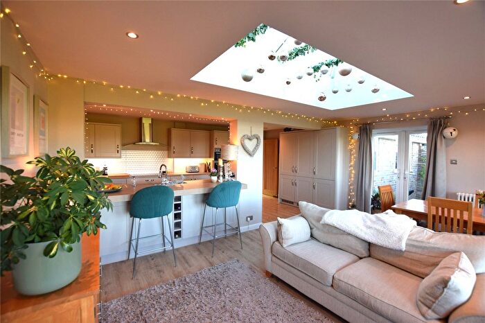 4 Bedroom Detached House For Sale In Wealdview Road, Heathfield, East Sussex, TN21