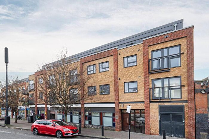 1 Bedroom Flat For Sale In Chapter House, Dunbridge Street, Shoreditch, London, E2