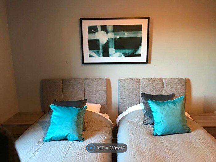 2 Bedroom Flat To Rent In Lochend Park View, Edinburgh, EH7