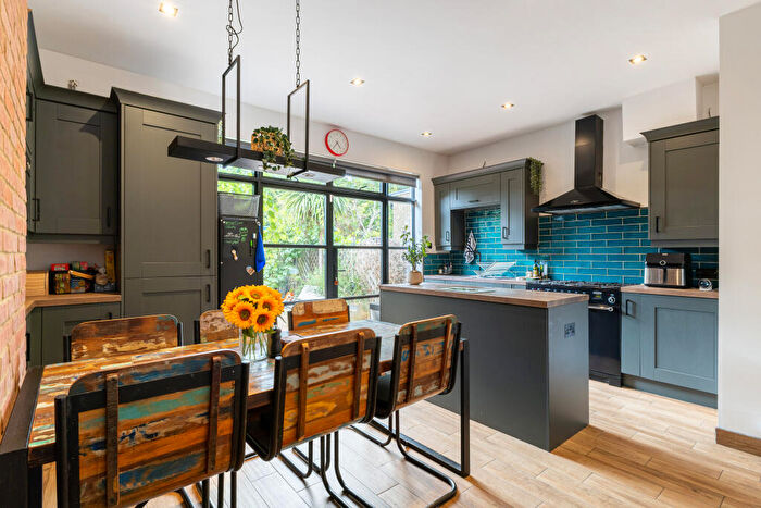 4 Bedroom House For Sale In South Vale, Harrow, HA1