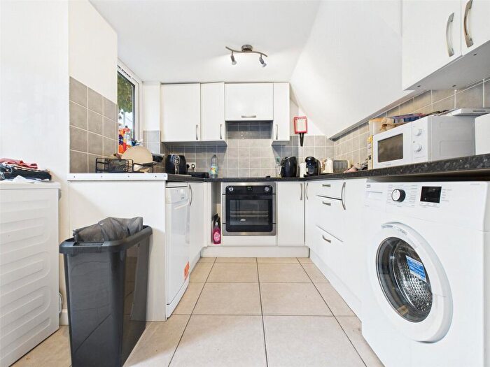 4 Bedroom Terraced House To Rent In Lynton Street, Brighton, BN2