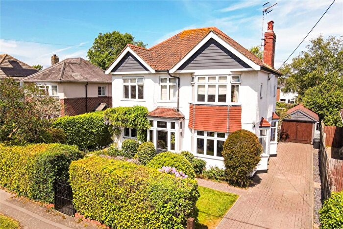 4 Bedroom Detached House For Sale In Marley Avenue, New Milton, Hampshire, BH25