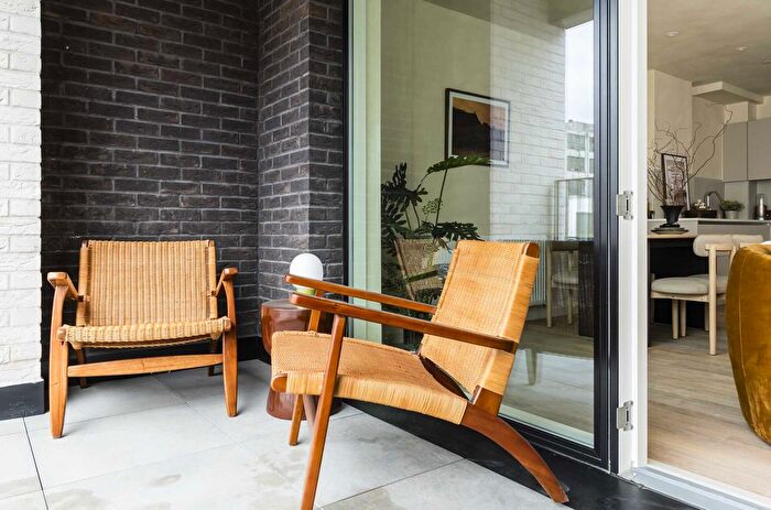 1 Bedroom Flat To Rent In Hayes, UB3