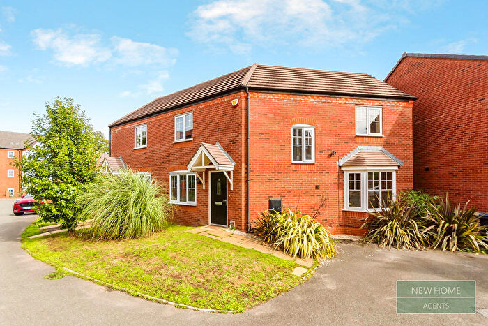 3 Bedroom Semi-Detached House For Sale In Caban Close, Birmingham, B31