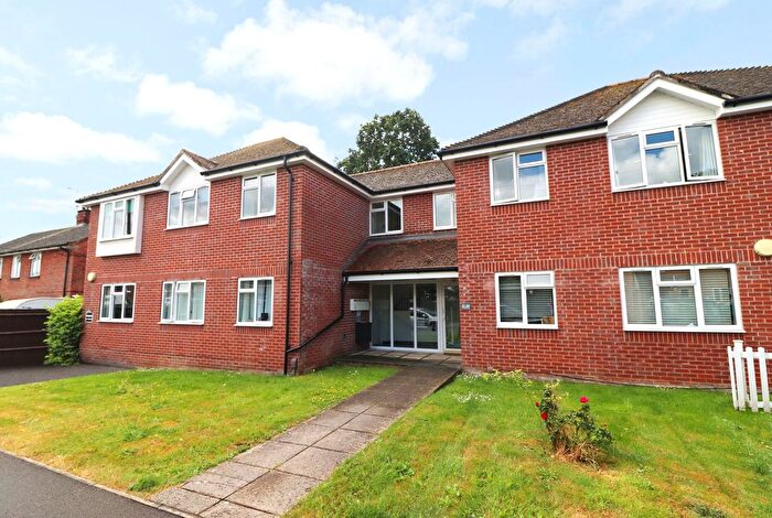 2 Bedroom Flat For Sale In Navigators Way, Hedge End, SO30