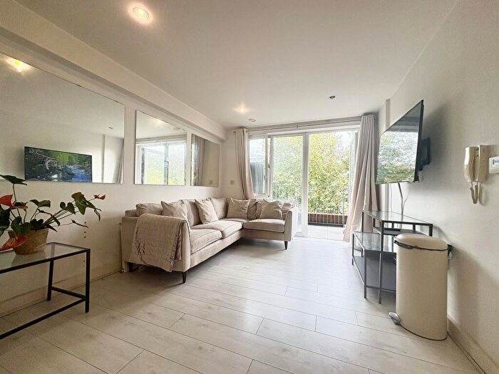 1 Bedroom Apartment To Rent In Canada Court, Brookhill Road, SE18