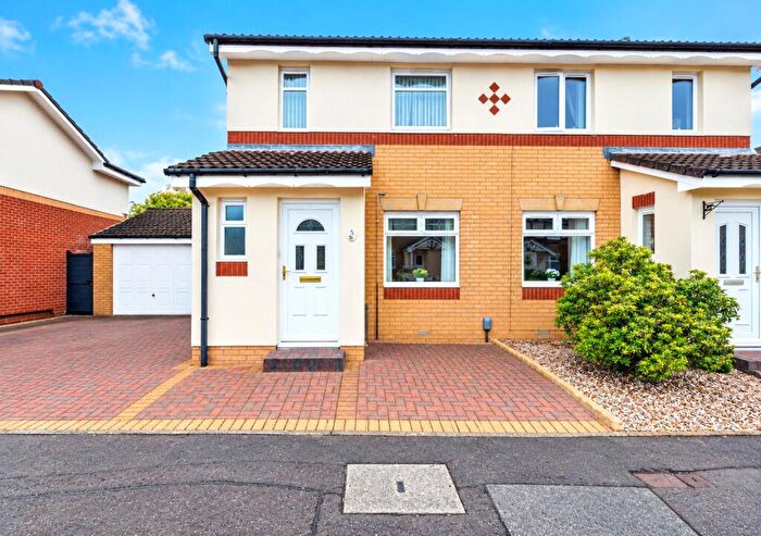 3 Bedroom Semi-Detached House For Sale In Jamieson Avenue, Stenhousemuir, Larbert, Stirlingshire, FK5