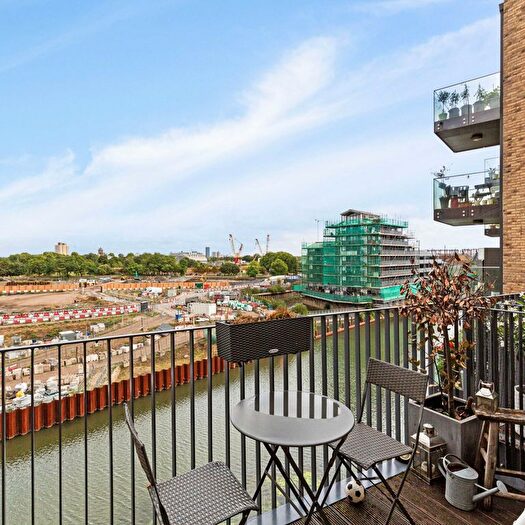 1 Bedroom Flat To Rent In Nicholson Square, London, E3