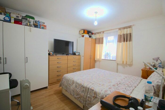 5 Bedroom Property To Rent In Plymouth Road, London, E16