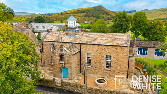 4 Bedroom Detached House For Sale In The Retreat, Hollinsclough, Nr Buxton, Derbyshire, SK17