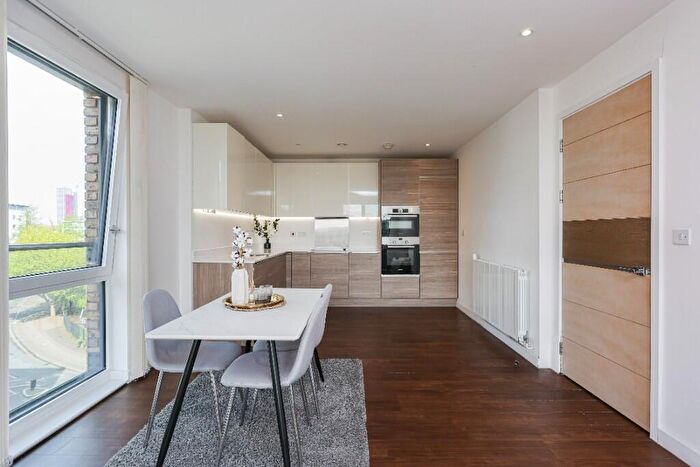 2 Bedroom Apartment To Rent In Plough Way, London, SE16