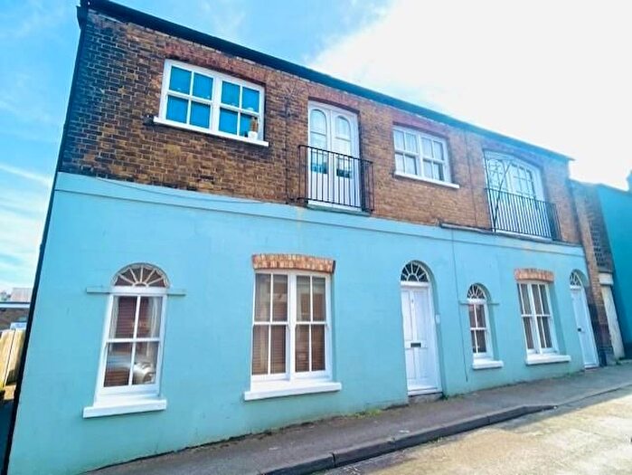 1 Bedroom Maisonette To Rent In Albert Street, Ramsgate, CT11