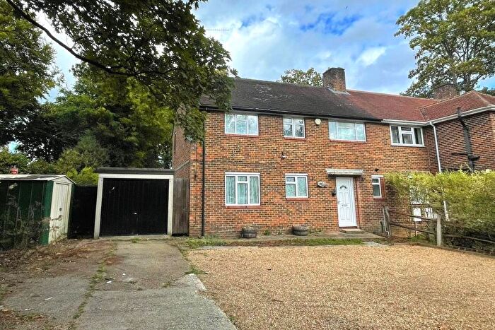 3 Bedroom Semi-Detached House To Rent In Woking, Surrey, GU22