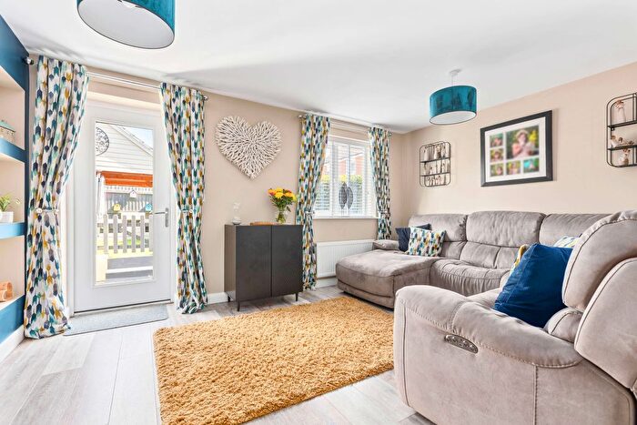 3 Bedroom Property For Sale In Drovers Lane, Stotfold, Hitchin, SG5