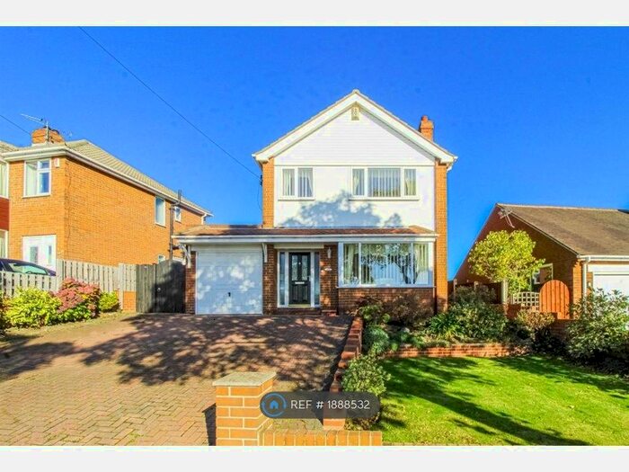 3 Bedroom Detached House To Rent In Towngate, Ossett, WF5