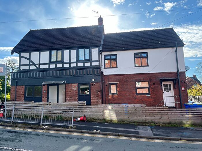 1 Bedroom Flat To Rent In Hawthorn Avenue, Timperley, WA15