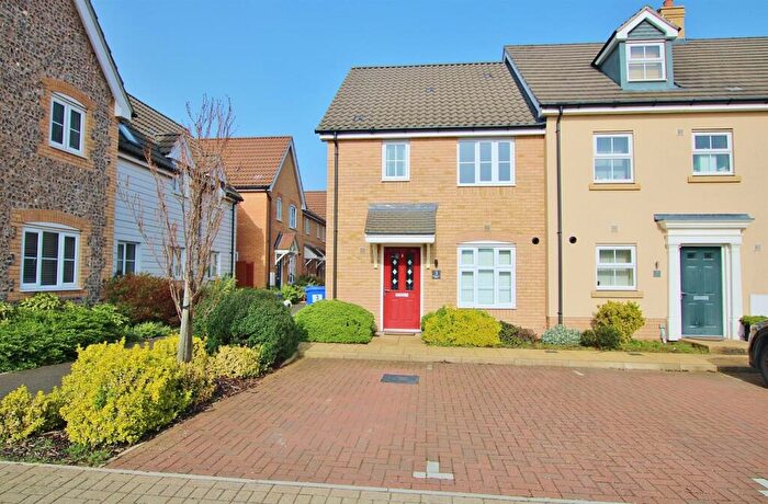 3 Bedroom End Of Terrace House To Rent In Wintergreen Road, Red Lodge, IP28