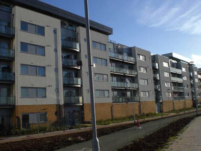 2 Bedroom Apartment To Rent In Defence Close, West Thamesmead, SE28