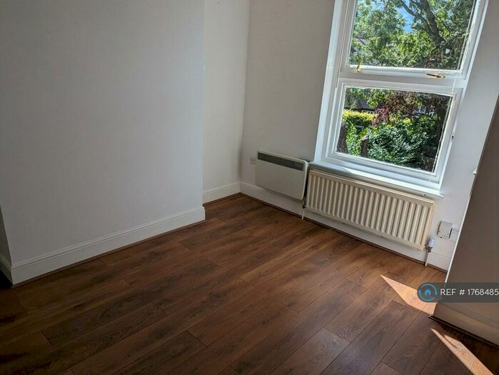 1 Bedroom Flat To Rent In Woodborough Road, Nottingham, NG3