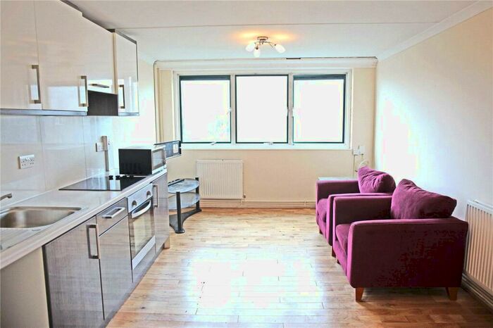 3 Bedroom Duplex To Rent In Gloucester Road, London, N17