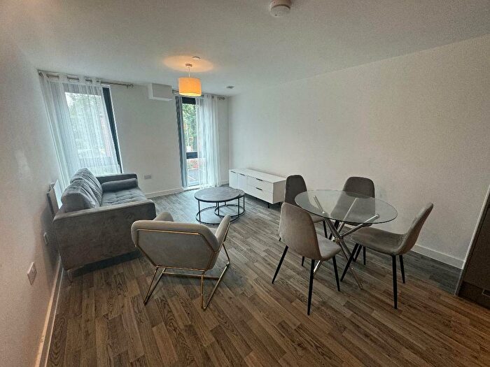 2 Bedroom Apartment To Rent In Stockport Road, Ardwick, Manchester, M13
