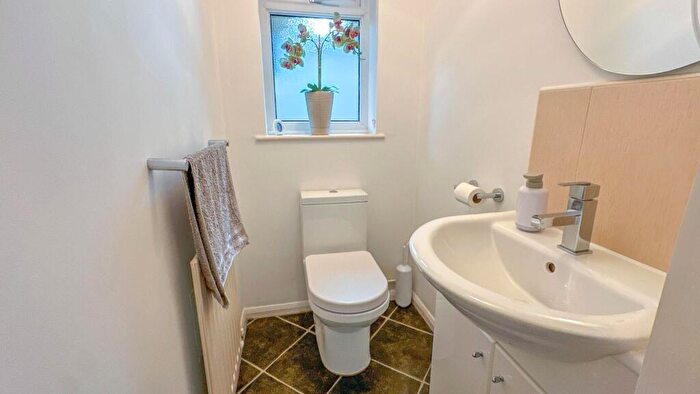 4 Bedroom Detached House For Sale In The Long Shoot, Nuneaton, CV11