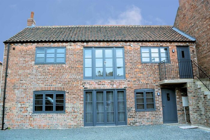 2 Bedroom Flat To Rent In Milton Place, Gowthorpe, Selby, YO8