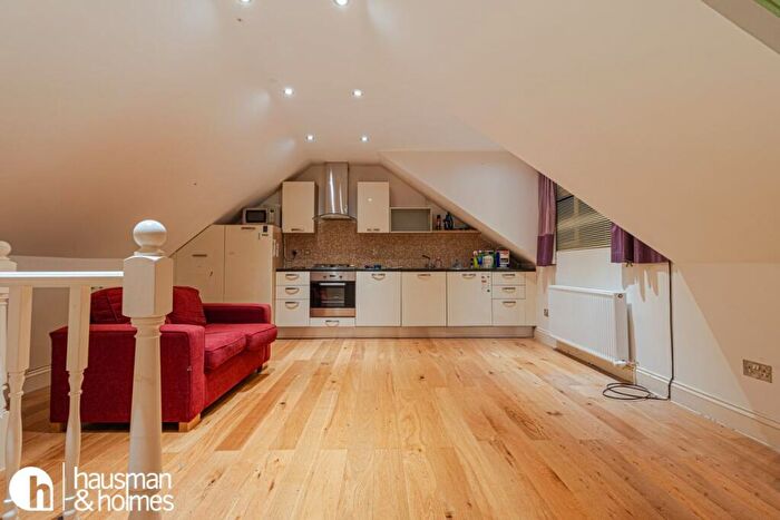 1 Bedroom Flat To Rent In Dartmouth Road, Hendon, NW4