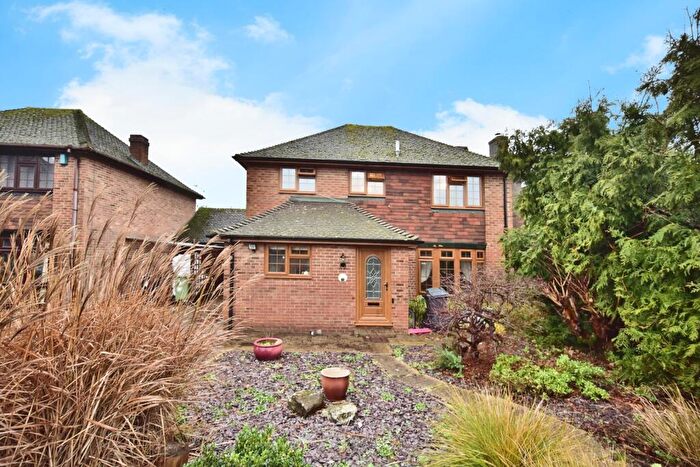 4 Bedroom Detached House For Sale In Franklin Drive, Weavering, Maidstone, Kent, ME14