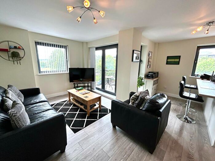 2 Bedroom Apartment To Rent In Galleon Way, Cardiff Bay, CF10