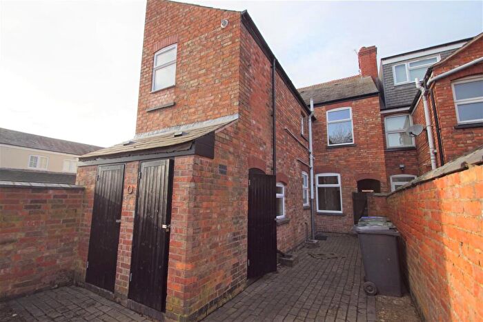 2 Bedroom Apartment To Rent In Temple Street, Rugby, CV21