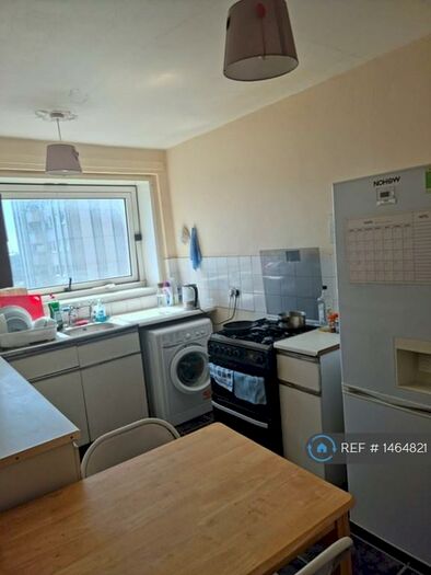 4 Bedroom Flat To Rent In Dalehead, London, NW1