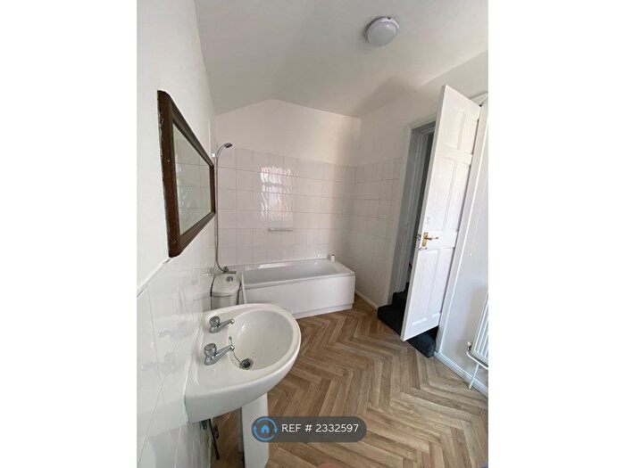 2 Bedroom Terraced House To Rent In Ashley Street, Salford, M6